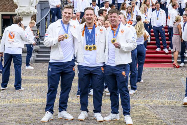 Den Haag, The Netherlands, 2024-08-13 15:32:10 THE HAGUE, 13-08-2024, Huis ten Bosch PalaceKing Willem Alexander and Queen Maxima receive the Dutch medal winners of the 2024 Summer Olympics in Paris at Huis ten Bosch PalacePHOTO: NLBeeld Patrick van EmstIn the photo: Jeffrey Hoogland, Harrie Lavreysen and Roy van den Berg Credit: NL Beeld Patrick van Emst