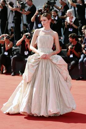 Stacy Martin bei der Premiere des Kinofilms The Brutalist auf der Biennale di Venezia 2024 81. Internationale Filmfestspiele von Venedig im Palazzo del Cinema. Venedig, 01.09.2024