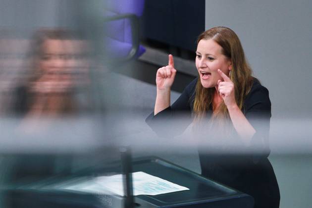 News Bilder des Tages Berlin, Deutschland, 25.09.2024: Deutscher Bundestag: 187. Bundestagssitzung: Janine Wissler, Linke, hält eine Rede Copyright: xdtsxNachrichtenagenturx dts_47147
