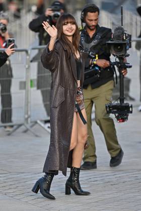 PFW Louis Vuitton Outside Arrivals Lisa arriving at Louis Vuitton show during Paris Fashion Week in Paris, France on October 1, 2024. Photo by Julien Reynaud APS-Medias ABACAPRESS.COM Paris France Copyright: xReynaudxJulien APS-Medias ABACAx