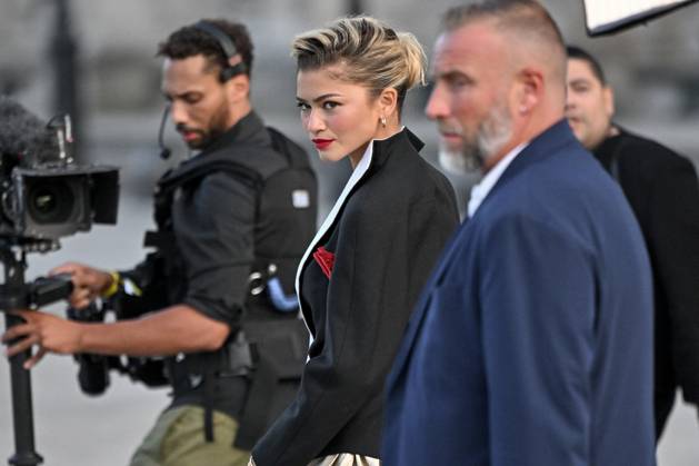 PFW Louis Vuitton Outside Arrivals Zendaya arriving at Louis Vuitton show during Paris Fashion Week in Paris, France on October 1, 2024. Photo by Julien Reynaud APS-Medias ABACAPRESS.COM Paris France Copyright: xReynaudxJulien APS-Medias ABACAx
