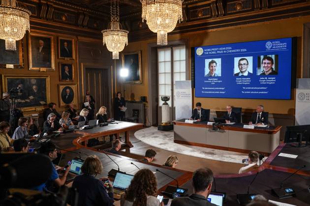 (241009) -- STOCKHOLM, Oct. 9, 2024 -- The 2024 Nobel Prize in Chemistry is announced in Stockholm, Sweden, Oct. 9, 2024. The 2024 Nobel Prize in Chemistry was awarded to David Baker for computational protein design, and to the duo Demis Hassabis and John M. Jumper for protein structure prediction, the Royal Swedish Academy of Sciences said on Wednesday. ) (FOCUS) SWEDEN-STOCKHOLM-2024 NOBEL PRIZE-CHEMISTRY PengxZiyang