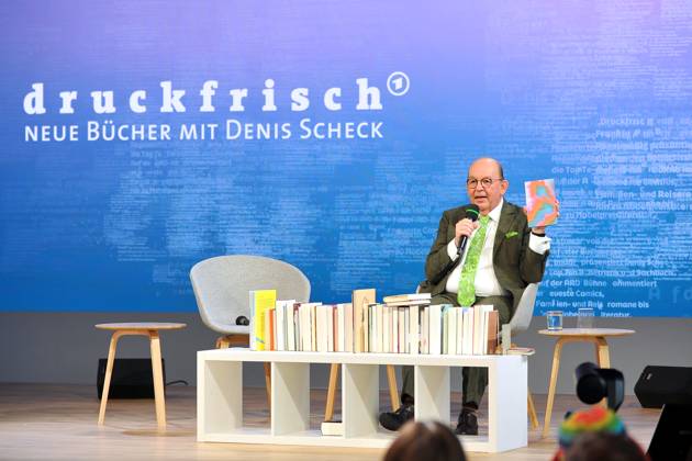 Frankfurter Buchmesse 2024. Literaturkritiker Denis Scheck am 17.10.2024 auf der Frankfurter Buchmesse. 20241017MWI010068
