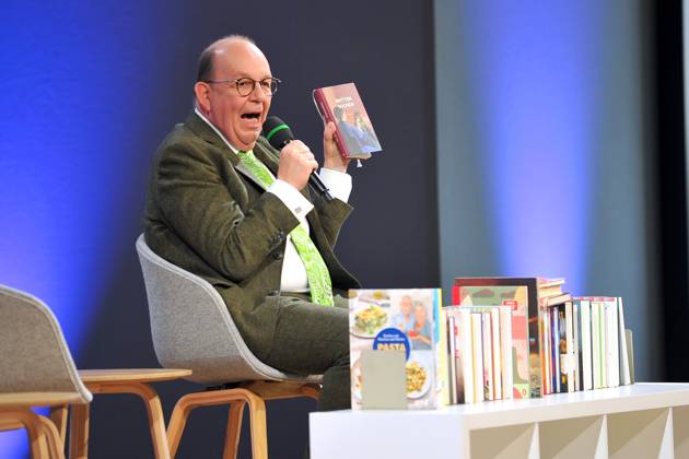 Frankfurter Buchmesse 2024. Literaturkritiker Denis Scheck am 17.10.2024 auf der Frankfurter Buchmesse. 20241017MWI010090