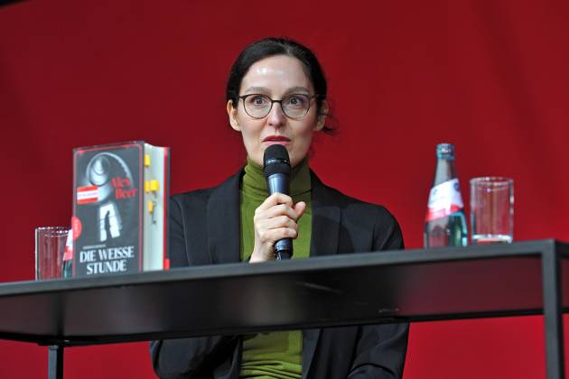 Frankfurter Buchmesse 2024. Schriftstellerin Alex Beer ( eigentlich Daniela Larcher ) am 20.10.2024 auf der Frankfurter Buchmesse. 20241020MWI011662