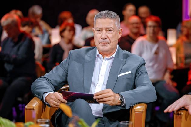 MDR - Riverboat. Moderator Joachim Llambi anläßlich der Aufzeichnung der MDR - Talkshow Riverboat am 30.10.2024 in der Mediacity Leipzig. 20241030SFL0069