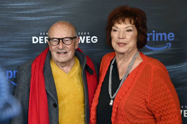 Volker Schlöndorff und Regina Ziegler bei der Premiere des Amazon Prime Video Films Sebastian Fitzeks Der Heimweg im Delphi Filmpalast am Zoo. Berlin, 14.01.2025