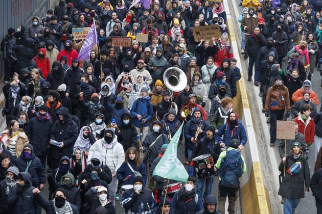 Protesters pictured during a national demonstration against the new government declaration, organized by the three national trade unions, Thursday 13 February 2025 in Brussels. NICOLASxMAETERLINCK 112369385