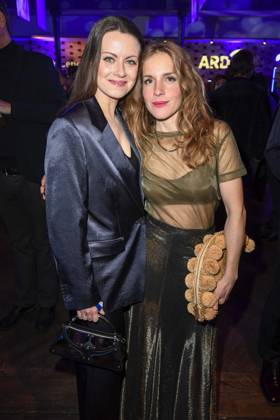 Alice Dwyer und Paula Kalenberg Schauspielerinen zu Gast auf dem ARD Blue Hour Empfang 2025 Party im Hotel Telegraphenamt in Berlin auf den 75.Internationale Filmfestspiele am 14.02.2025 in Berlin Berlin Deutschland