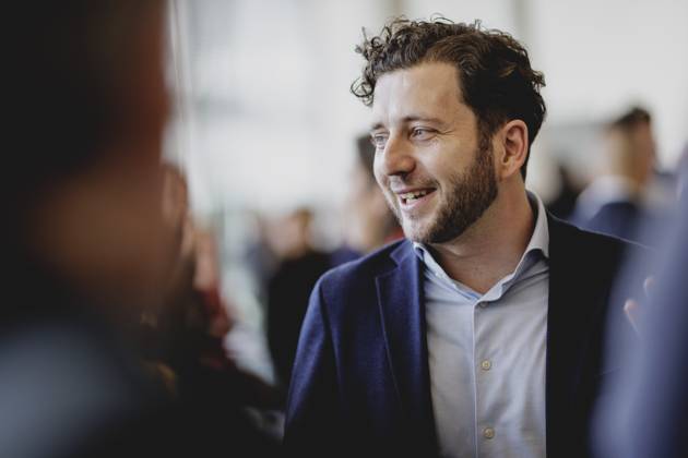 Felix Banaszak, Co-Vorsitzender von Buendnis 90 Die Gruenen, aufgenommen im Rahmen der Konstituierenden Fraktionssitzung von Buendnis 90 Die Gruenen nach der Bundestagswahl in Berlin, 25.02.2025. Berlin Deutschland Copyright: xFlorianxGaertnerx