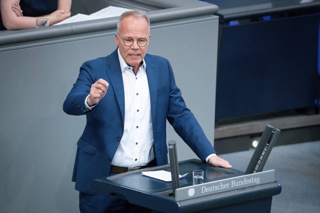 Deutscher Bundestag, 3. Plenarsitzung Matthias Miersch (SPD) im Portrait bei seiner Rede zum Tagesordnungspunkt Befragung der Bundesregierung bei der 3. Sitzung des Deutschen Bundestag in Berlin, 14.05.2025 Berlin Berlin Deutschland