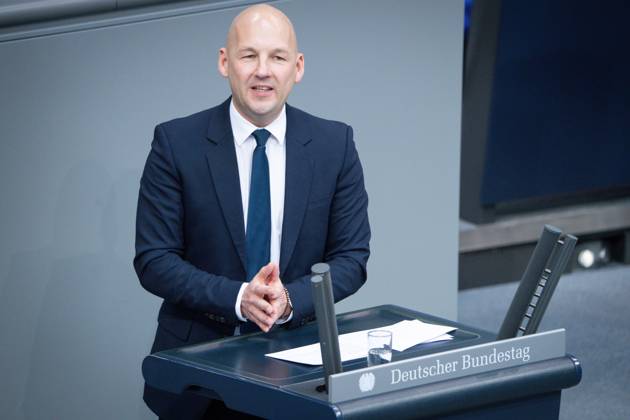Deutscher Bundestag, 4. Plenarsitzung Marc Biadacz (CDU) im Portrait bei seiner Rede zum Tagesordnungspunkt Arbeit und Soziales bei der 4. Sitzung des Deutschen Bundestag in Berlin, 15.05.2025 Berlin Berlin Deutschland
