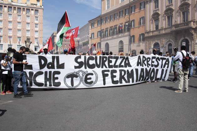 Foto IPP Diego Nangano Cappello Roma 26-05-2025 Manifestazione Contro il DDL Sicurezza nella foto: striscione contro il ddl sicurezza Italy Photo Press - World Copyright
