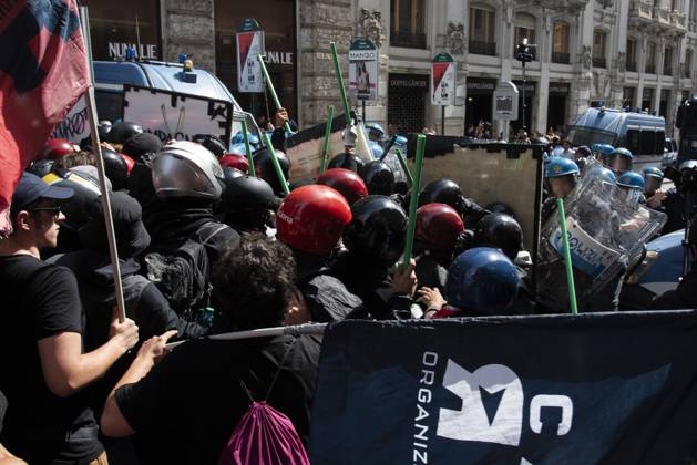 Foto IPP Diego Nangano Cappello Roma 26-05-2025 Manifestazione Contro il DDL Sicurezza nella foto: momento di tensione durante la manifestazione Italy Photo Press - World Copyright