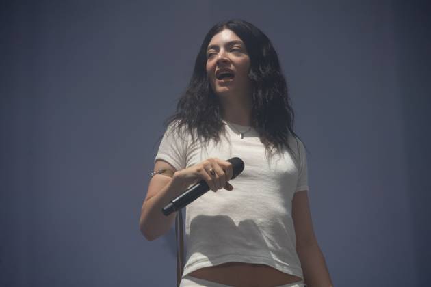 Lorde Performs Secret Set at Glastonbury Festival 2025 Friday - Worthy Farm, Pilton, Glastonbury Lorde (born Ella Marija Lani Yelich-O Connor) performs a secret set on the Woodsies stage at Glastonbury Festival 2025 Friday at Worthy Farm, Pilton in Glastonbury, England, UK on Friday 27 June 2025., Credit:Justin Ng Avalon UK, England, Glastonbury, Worthy Farm, Pilton Copyright: xJustinxNgx xAvalonx 1015526716