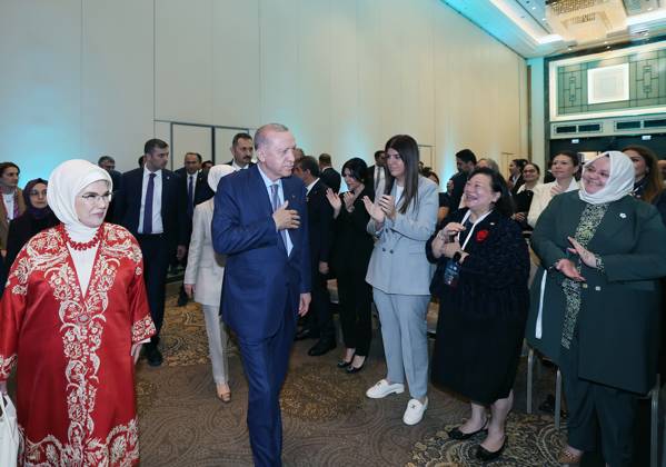 Turkish President Erdogan attends the International Family Forum??????? ISTANBUL, TURKIYE - MAY 23: (----EDITORIAL USE ONLY - MANDATORY CREDIT - TURKISH PRESIDENCY MURAT CETINMUHURDAR HANDOUT - NO MARKETING NO ADVERTISING CAMPAIGNS - DISTRIBUTED AS A SERVICE TO CLIENTS----) Turkish President Recep Tayyip Erdogan and his wife Emine Erdogan attend the International Family Forum in Istanbul, Turkiye on May 23, 2025. Istanbul Turkey. Editorial use only. Please get in touch for any other usage. Copyright: x2025xAnadoluxTURxPresidencyx MuratxCetinmuhurdarx