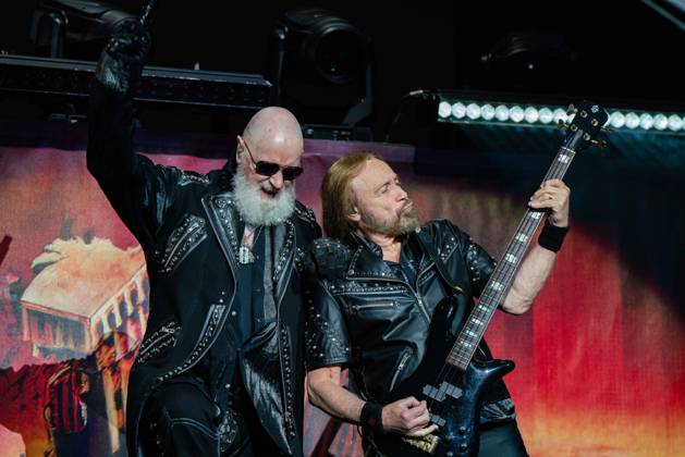 July 25, 2025, London, United Kingdom: Rob Halford and Ian Hill of Judas Priest seen on stage performing in concert at O2. London United Kingdom - ZUMAConc 20250725_aaa_s197_302 Copyright: xBonniexBritainx