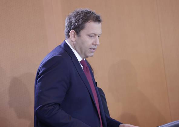 Lars Klingbeil, Bundesminister der Finanzen , Deutschland, Berlin, Bundeskanzleramt, Das Bundeskabinett befasst sich in seiner 12. Sitzung am 30. Juli 2025 unter anderem mit dem Gesetzentwurf über die Feststellung des Bundeshaushaltsplans für das Haushaltsjahr 2026 und dem Beschluss über den Finanzplan des Bundes 2025 bis 2029.