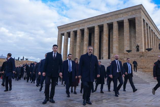 Turkish Foreign Minister Hakan Fidan ANKARA, TURKIYE - DECEMBER 9: Turkish Foreign Minister Hakan Fidan visits Anitkabir, the mausoleum of Turkish Republic s Founder Mustafa Kemal Ataturk, with Turkish ambassadors before the official opening ceremony of the 15th Ambassadors Conference in the capital Ankara, Turkiye on December 9, 2024. Ankara Turkey. Editorial use only. Please get in touch for any other usage. Copyright: x2025xAnadoluxMustafaxÇiftcix
