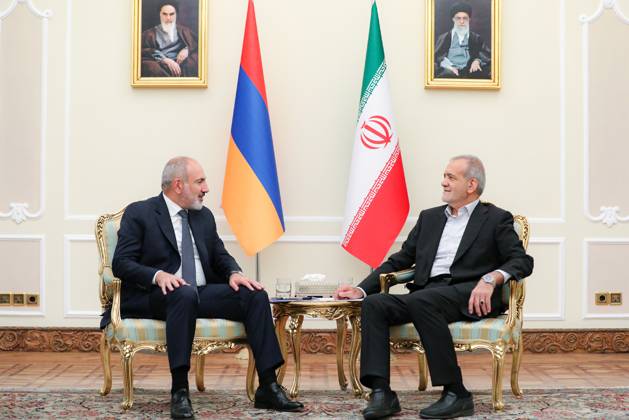 Masoud Pezeshkian - Nikol Pashinyan meeting in Tehran TEHRAN, IRAN - JULY 30: (----EDITORIAL USE ONLY - MANDATORY CREDIT - IRANIAN PRESIDENCY HANDOUT - NO MARKETING NO ADVERTISING CAMPAIGNS - DISTRIBUTED AS A SERVICE TO CLIENTS----) Iranian newly-elected President Masoud Pezeshkian meets Armenian Prime Minister Nikol Pashinyan in Tehran, Iran on July 30, 2024. Tahran Iran. Editorial use only. Please get in touch for any other usage.  Copyright: x2025xAnadoluxIranianxPresidencyx