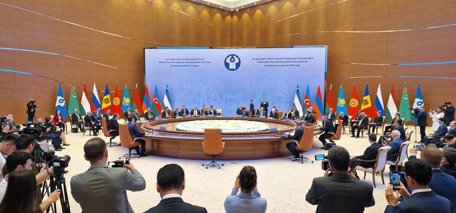 Commonwealth of Independent States summit in Samarkand, Uzbekistan TASHKENT, UZBEKISTAN - APRIL 14: A general view of hall during Foreign Ministers of the Commonwealth of Independent States summit at the Congress Center in Samarkand, Uzbekistan on April 14, 2023. Deputy Minister of Foreign Affairs of Uzbekistan, Bakhtiar Saidov, Foreign Minister of Russia Sergey Lavrov, Deputy Prime Minister and Minister of Foreign Affairs of Kazakhstan Murat Nurtileu, Minister of Foreign Affairs of Kyrgyzstan Jeenbek Kulubayev, Minister of Foreign Affairs of Armenia Ararat Mirzoyan, Minister of Foreign Affairs of Belarus Sergey Aleynik. Deputy Minister of Foreign Affairs of Azerbaijan Halaf Halafov, Deputy Minister of Foreign Affairs of Turkmenistan Vepa H  Copyright: x2025xAnadoluxBahtiyarxAbdülkerimovx