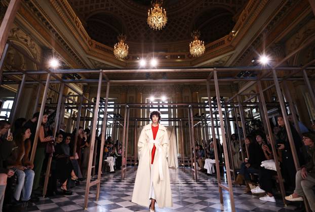 (251002) -- PARIS, Oct. 2, 2025 -- A model presents a creation from the ready-to-wear Spring Summer 2026 collections by ICICLE during the Paris Fashion Week in Paris, France, on Oct. 1, 2025. ) FRANCE-PARIS-FASHION WEEK-ICICLE GaoxJing