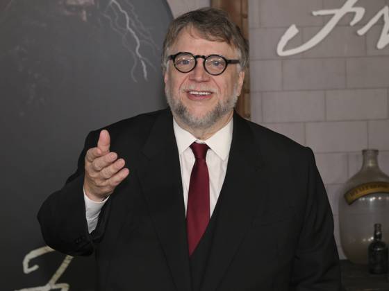 October 6, 2025, Los Angeles, California, USA: Mexican filmmaker, author, and artist GUILLERMO DEL TORO attends Los Angeles red carpet premiere of Netflix s Frankenstein Los Angeles USA - ZUMAb173 20251006_aap_b173_242 Copyright: xBillyxBennightx