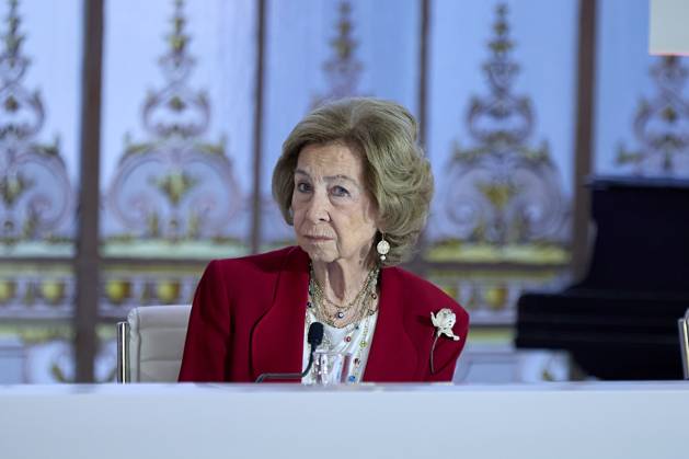October 8, 2025, Madrid, Madrid, SPAIN: QUEEN SOFÃªA attends MAPFRE Foundation awards Madrid SPAIN - ZUMAc260 20251008_zep_c260_016 Copyright: xMikexChicorrox