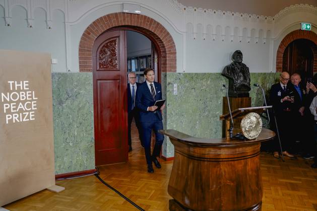 Nobels Fredspris 2025 Oslo 20251010. Nobelkomiteens leder, Jorgen Watne Frydnes, kunngjor at Venezuelas opposisjonsleder Maria Corina Machado er vinneren av Nobels fredspris for 2025. Kunngjoringen finner sted ved Nobelinstituttet i Oslo fredag. Foto: Jonas Faeste Laksekjon NTB Oslo Norge PjJn_s1G7cI EDITORIAL USE ONLY Ref:_POLPjJn_s1G7cI.jpg Copyright: xJonasxFaestexLaksekjonx xNTBx