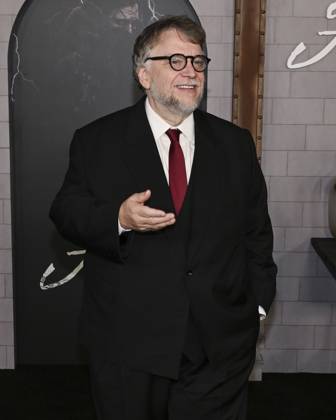 October 6, 2025, Los Angeles, California, USA: Mexican filmmaker, author, and artist GUILLERMO DEL TORO attends the Los Angeles red carpet premiere of Netflix s Frankenstein Los Angeles USA - ZUMAb173 20251006_aap_b173_260 Copyright: xBillyxBennightx