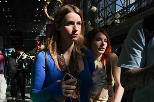 October 10, 2025, New York, New York, USA: Attendees in cosplay at the New York Comic Con at the Jacob K. Javits Convention Center on October 10, 2025 in New York. New York USA - ZUMAb148 20251010_zap_b148_051 Copyright: xBryanxSmithx