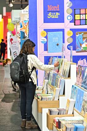 Frankfurter Buchmesse 2025. Besucher der Frankfurter Buchmesse am 15.10.2025. 20251015MWI090839