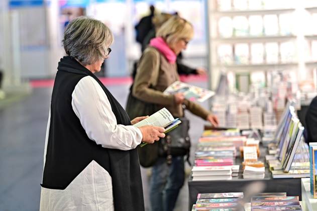 Frankfurter Buchmesse 2025. Besucher der Frankfurter Buchmesse am 15.10.2025. 20251015MWI090895
