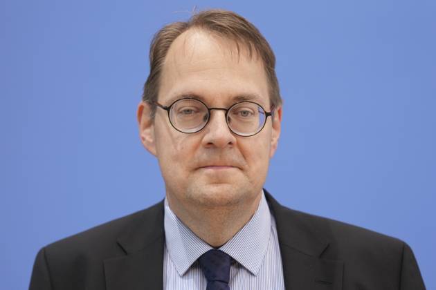 Bundespressekonferenz, Jahresbericht 2024 des Petitionsausschusses Soeren Pellmann (Obmann von DIE LINKE) im Portrait bei der Vorstellung des Jahresberichts 2024 des Petitionsausschusses in der Bundespressekonferenz, Berlin, 15.10.2025 Berlin Berlin Deutschland