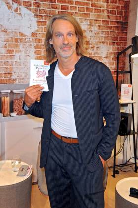 Frankfurter Buchmesse 2025. Schriftsteller Richard David Precht am 15.10.2025 auf der Frankfurter Buchmesse. 20251015MWI091772