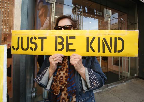 October 18, 2025, New York City, New York, USA: A woman holds a sign that says Be Kind during the No Kings protest in New York City on Oct. 18, 2025. Tens of thousands of people hit New York City streets to protest Donald Trump, autocracy, ICE and immigrant deportations. More than 2,500 similar protests took place nationwide. New York City USA - ZUMAk45_ 20251018_zaf_k45_050 Copyright: xKristaxKennellx