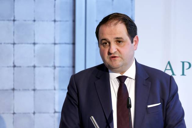 Politiker Nathanael Liminski (CDU), Minister für Bundes- und Europaangelegenheiten, Internationales sowie Medien des Landes Nordrhein-Westfalen im Kabinett Wüst II, beim Mittelstand Defense Forum der Initiative Mission 2044 . Düsseldorf, 20.10.2025 NRW Deutschland Copyright: xChristophxHardtx