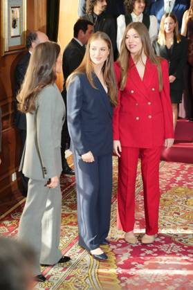 Spanish King Felipe VI and Queen Letizia with Princess Leonor de Borbon and Infanta Sofia de Borbon during an audience with the winners of finally college career of Oviedo University awards in Oviedo, on Friday 24 October 2025. Cordon Press