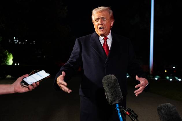 President Donald Trump speaks with reporters as he departs for a trip to Asia on the South Lawn of the White House in Washington, DC on Friday, October 24, 2025. Trump is expected to meet with Chinese President Xi Jinping to discuss a trade deal, Prime Minister of Malaysia Anwar bin Ibrahim, Japan s new prime minister Sanae Takaichi and several other Asian leaders at the Association of Southeast Asian Nations (ASEAN). WASP20251024100 FrancisxChung