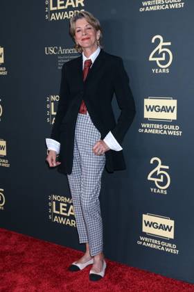 October 28, 2025, Beverly Hills, Ca, USA: LOS ANGELES - OCT 27: Wendie Malick at the 2025 Norman Lear Awards at the Writers Guild of America Theater on October 27, 2025 in Beverly Hills, CA Beverly Hills USA - ZUMAnc22 20251028_zaa_nc22_085 Copyright: xKathyxHutchinsx