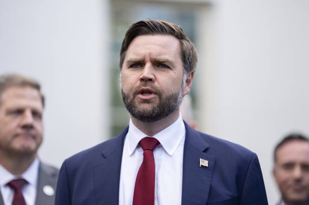 Vice President JD Vance gives remarks during a press conference with transportation and airline executives outside the West Wing of the White House in Washington, DC on Thursday, October 30, 2025. The Trump Administration is warning that as the government shutdown, now in its 30th day, drags on, it will have a worsening effect on airline travel delays. WASP20251030101 AaronxSchwartz