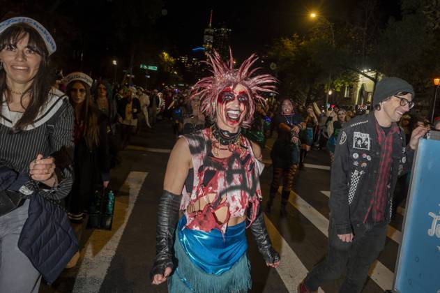 October 31, 2025, New York, New York, United States: Dancers perform in the 2025 New York City s 52nd Annual Village Halloween Parade. New York United States - ZUMAs197 20251031_aaa_s197_528 Copyright: xRonxAdarx
