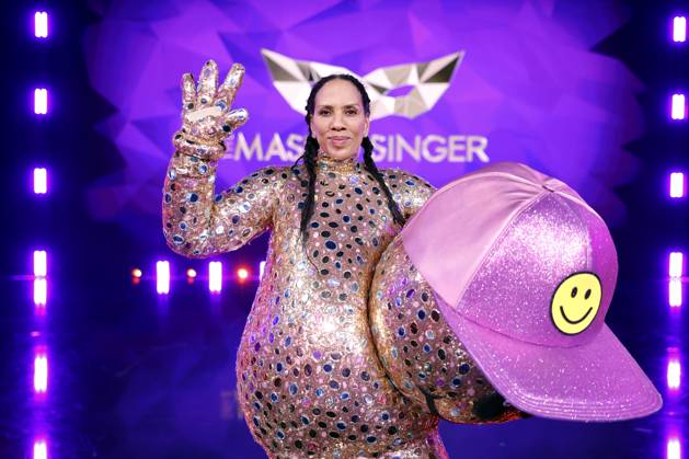 Designerin Barbara Becker als Figur Smiley in der Prosieben-Show The Masked Singer in den MMC-Studios in Ossendorf. Köln, 08.11.2025 NRW Deutschland Copyright: xChristophxHardtx