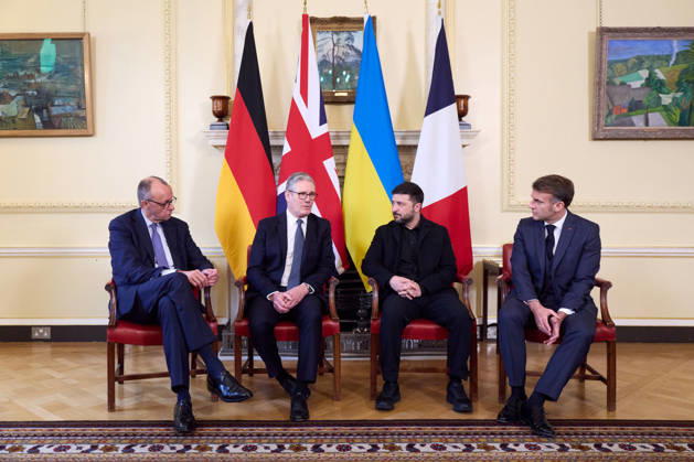 German Chancellor Friedrich Merz, British Prime Minister Keir Starmer, Ukrainian President Volodymyr Zelenskyy, and French President Emmanuel Macron during a meeting at No.10 Downing Street in London on Monday, December 08, 2025, where they discussed peace in Ukraine. Photo via Ukrainian Presidential Press Office WAX2025120802 UKRAINIANxPRESIDENTIALxPRESSxOFFICE