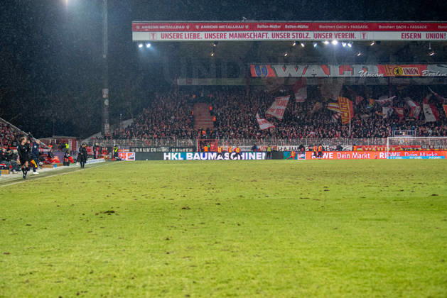 Fußball, Herren, Saison 2025 2026, 1. Bundesliga (16. Spieltag), 1. FC Union Berlin - 1. FSV Mainz 05, der Rasen, 10.01.2026, Copyright: xSebastianxRäppold MatthiasxKochx
