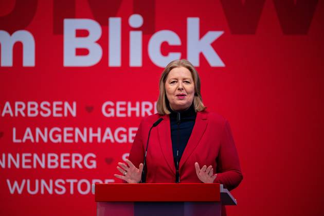 31.01.2026 - Bärbel Bas bei Delegiertenversammlung der Region Hannover: Die Bundesministerin für Arbeit und Soziales auf der Delegiertenversammlung der Region Hannover zur Aufstellung der SPD-Kandidatur für die Regionspräsidentschaft im Expowal in Hannover. ,