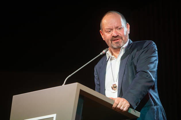 Philippe Sands is invested doctor honoris causa at Pompeu Fabra University The writer and jurist Philippe Sands speaks during his investiture as doctor honoris causa by the UPF Pompeu Fabra University, February 11, 2026, in Barcelona, Catalonia Spain The writer and jurist is known for his participation as a lawyer in prominent trials such as the trial against the dictator Augusto Pinochet, the war crimes in former Yugoslavia or the Rwandan genocide, war crimes in the former Yugoslavia or the Rwandan genocide Sands is the author of bestselling books such as Calle Londres, 38 and Calle Este Oeste 11 FEBRUARY 2026 PHILIPPE SANDS DOCTOR HONORIS UNIVERSIDAD POMPEU FABRA BARCELONA Lorena Sopê Barcelona Catalunya Catalunya Catalunya Espana  Copyright: xLorenaxSopÃªnax 7282950