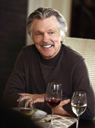 RECORD DATE NOT STATED Brothers & Sisters Tom Skerritt 2006 Photo by Scott Garfield ** J.C.C. EDITORIAL USE ONLY  Copyright: xAmericanxBroadcastingxCompanies,xInc.xAllxrightsxreserved.xNOxARCHIVING.xNOxRESALE.x