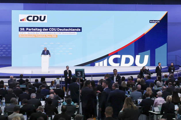 Bundeskanzler Friedrich Merz spricht zu den Delegierten, 1. Tag, 38. Parteitag der CDU Deutschland, Landesmesse am 20. February 2026 in Stuttgart, Deutschland. (Foto von Marco Steinbrenner DeFodi Images) Bundeskanzler Friedrich Merz addresses the delegates, 1. Tag, 38. Parteitag der CDU Deutschland, Landesmesse, February 20, 2026 in Stuttgart, Germany. (Photo by Marco Steinbrenner DeFodi Images)