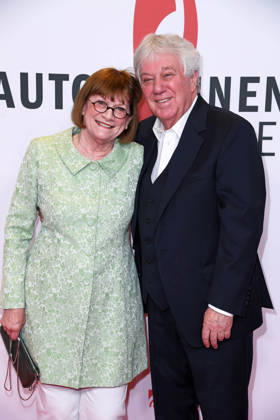 Rolf Zuckowski mit Ehefrau Monika Zuckowski beim 17. DEUTSCHEN MUSIKAUTOR*INNENPREIS im The Ritz-Carlton in Berlin am 26.02.2026